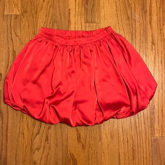 Wishlist Red Satin Bubble Mini Skirt Size M - Picture 2 of 7